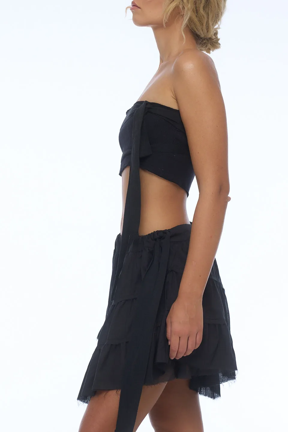 BLACK TUBE TOP WITH STRAPS